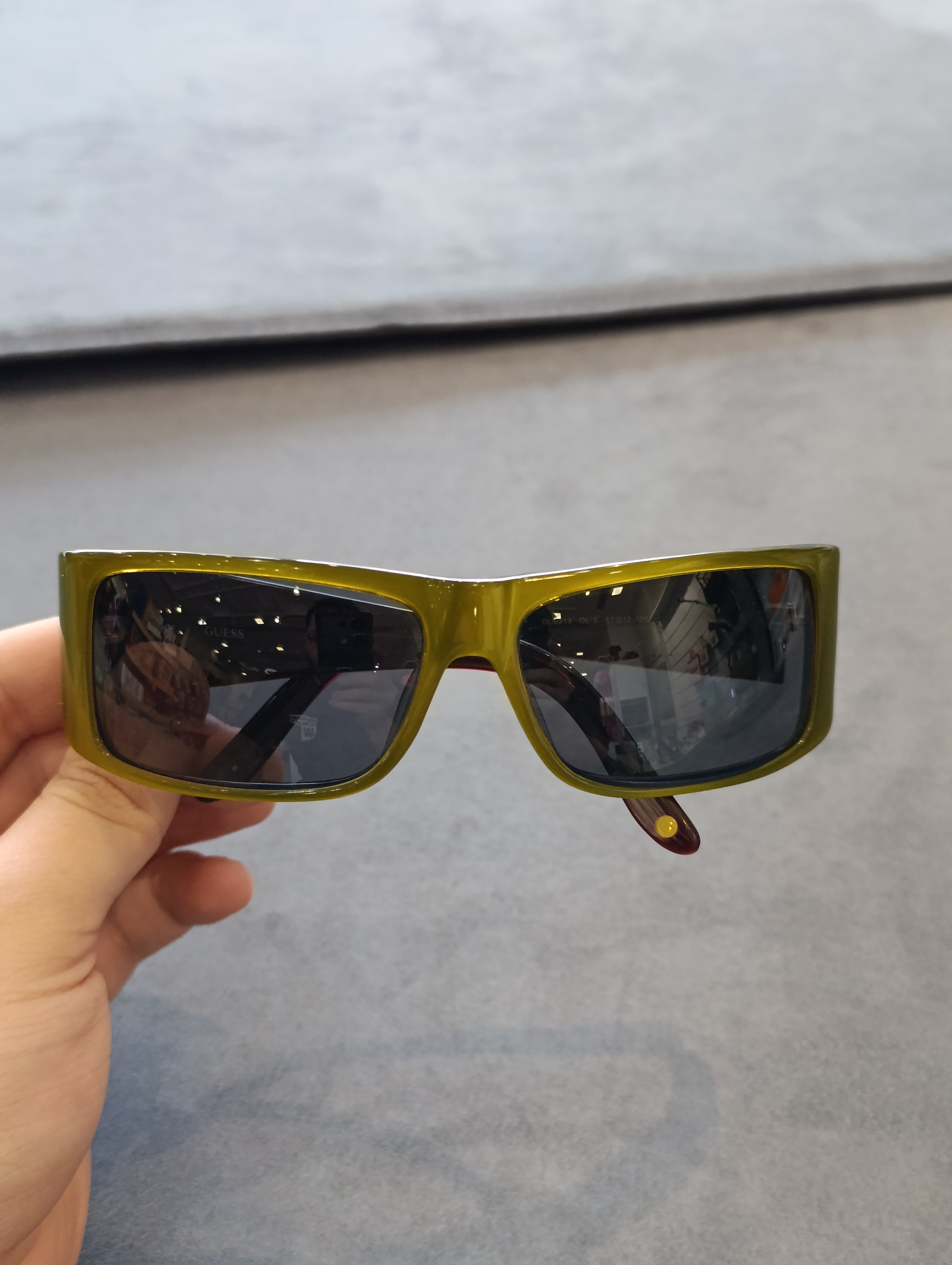 Guess GU6213 OL-3 Sunglasses – Olive Green / Burgundy / Dark Smoke – Wholesale_5