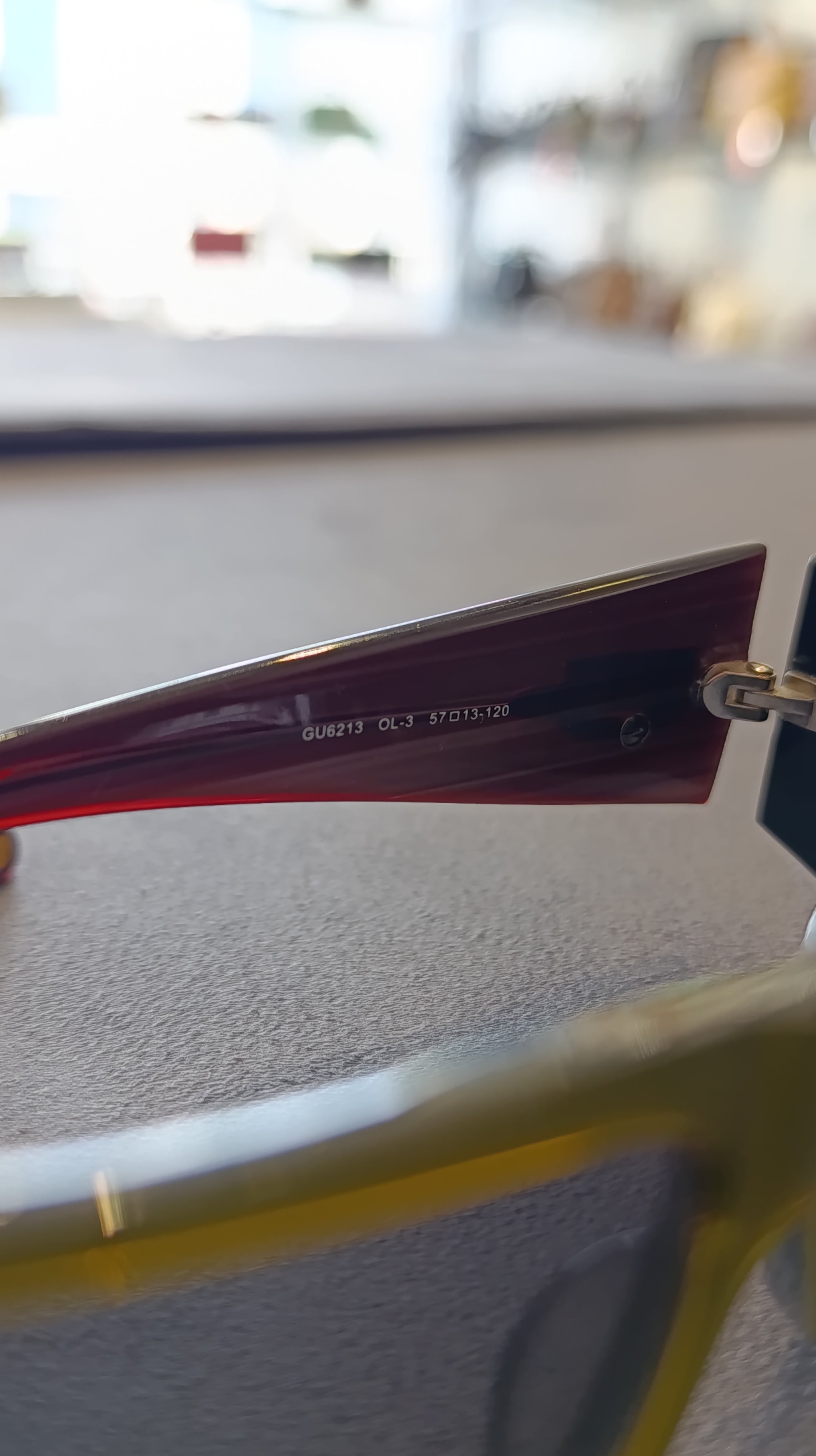 Guess GU6213 OL-3 Sunglasses – Olive Green / Burgundy / Dark Smoke – Wholesale_4