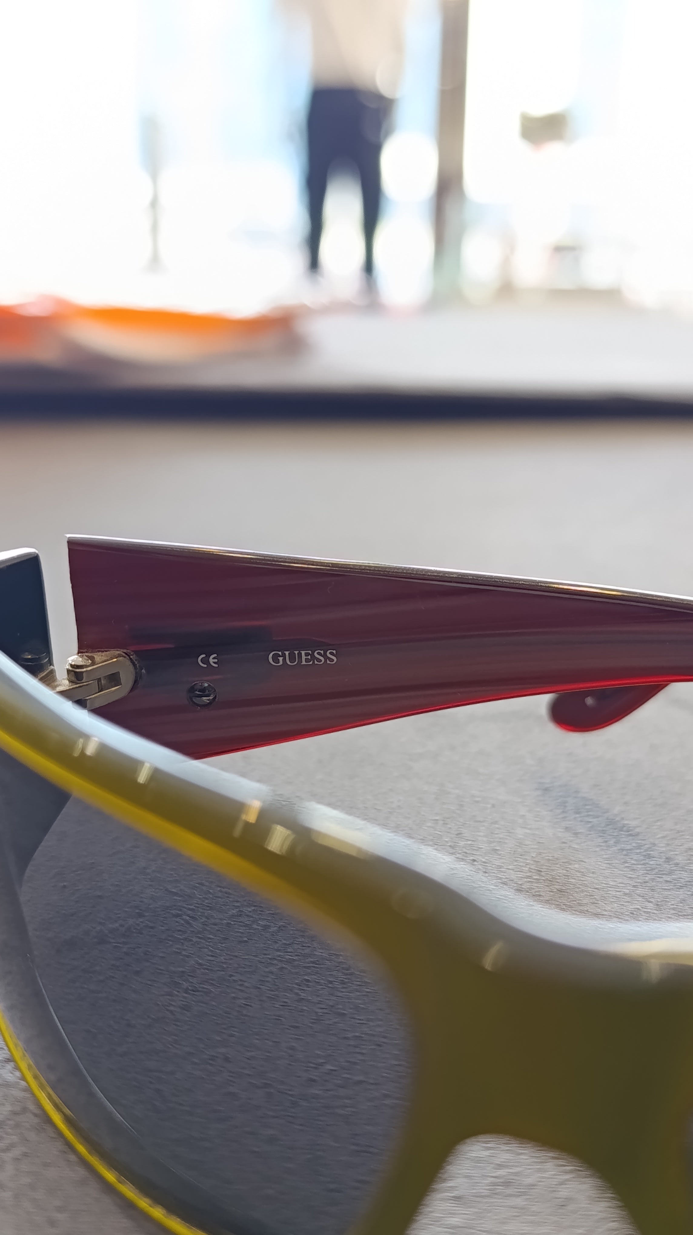 Guess GU6213 OL-3 Sunglasses – Olive Green / Burgundy / Dark Smoke – Wholesale_3