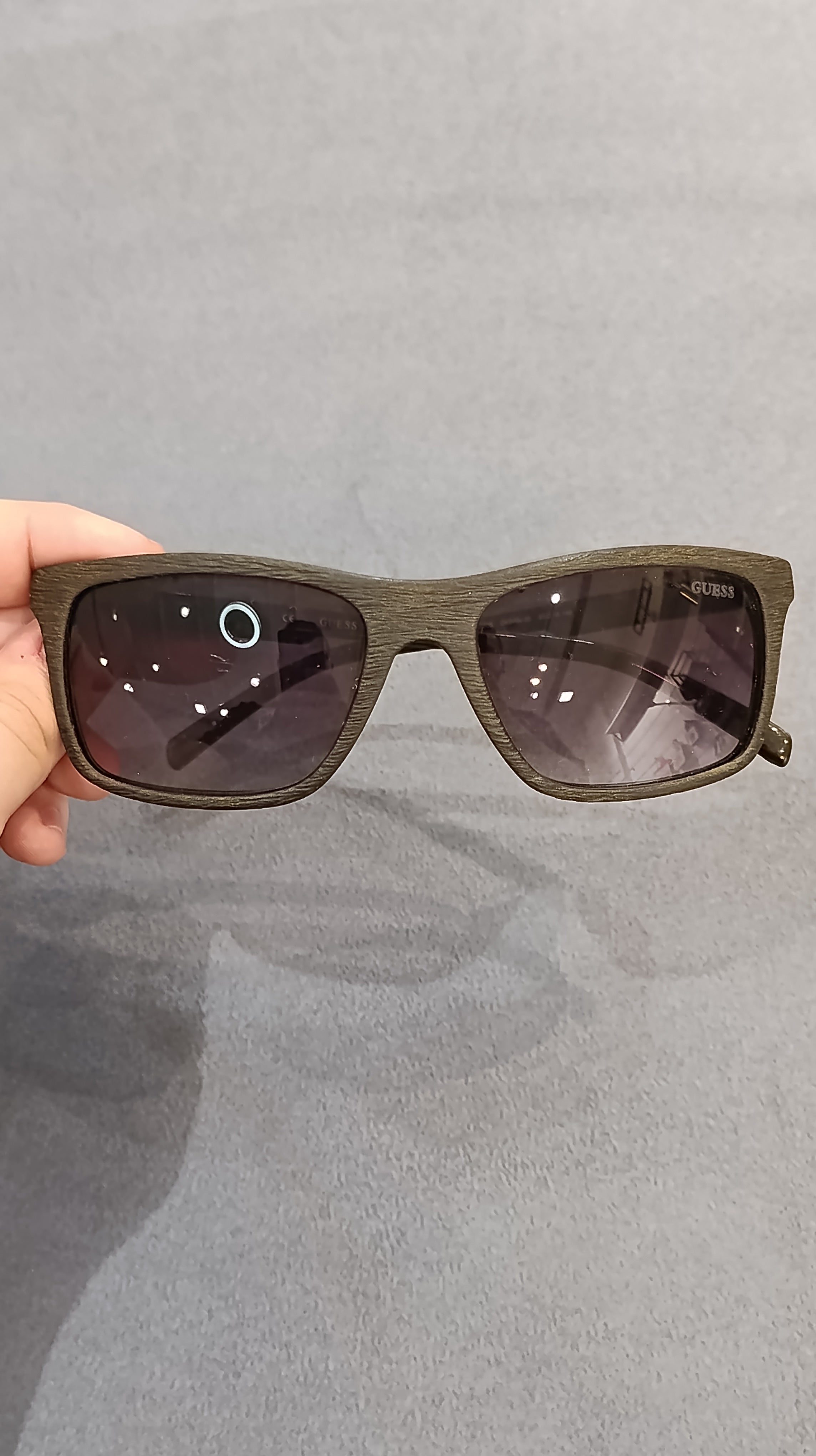 Guess GU6805 DKBRN-35 Sunglasses – Dark Brown Wood-Grain / Smoke Gradient – Wholesale_4