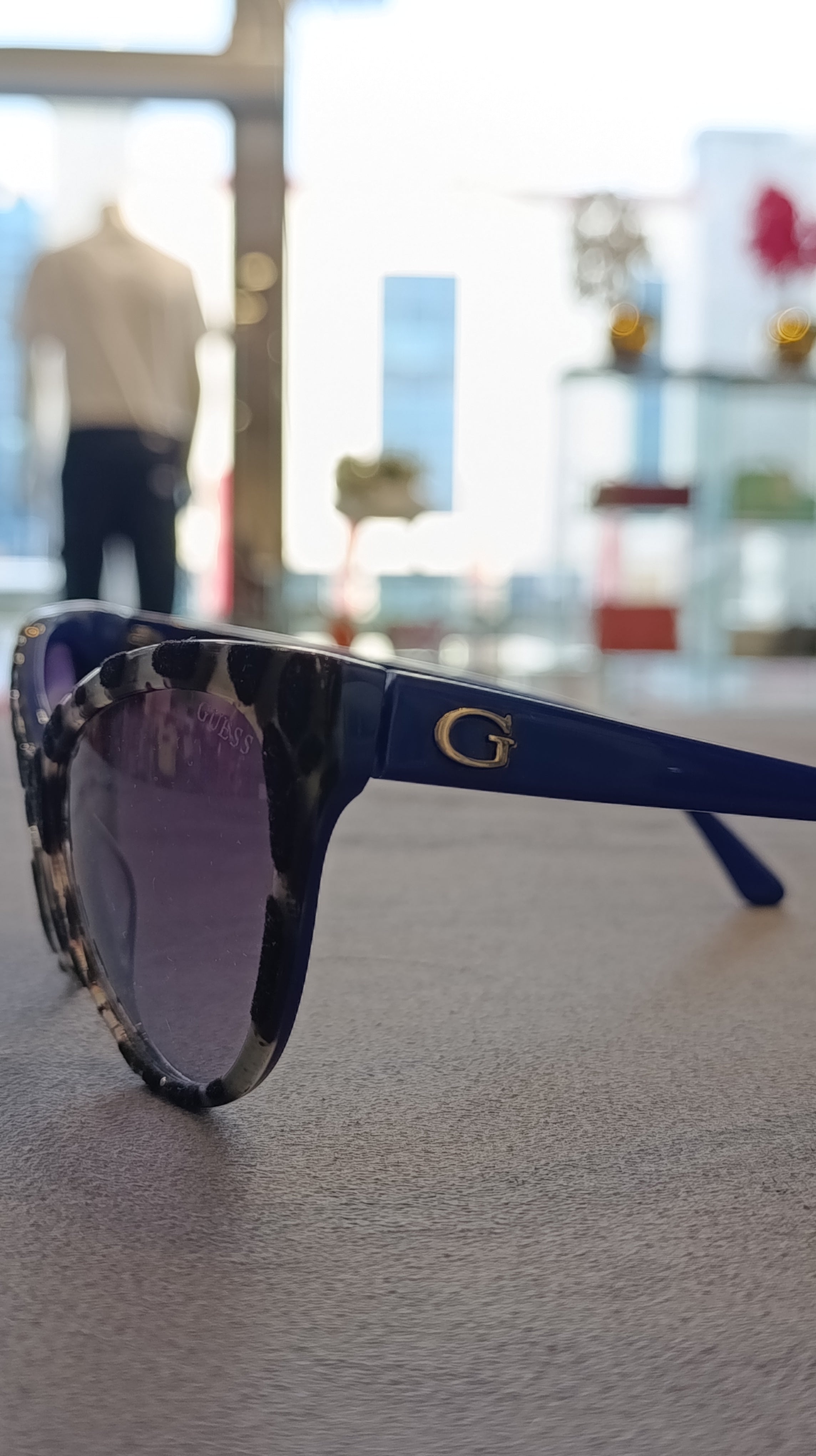 Guess GU7430 92B Sunglasses – Leopard Print / Blue Purple Gradient – Wholesale_3