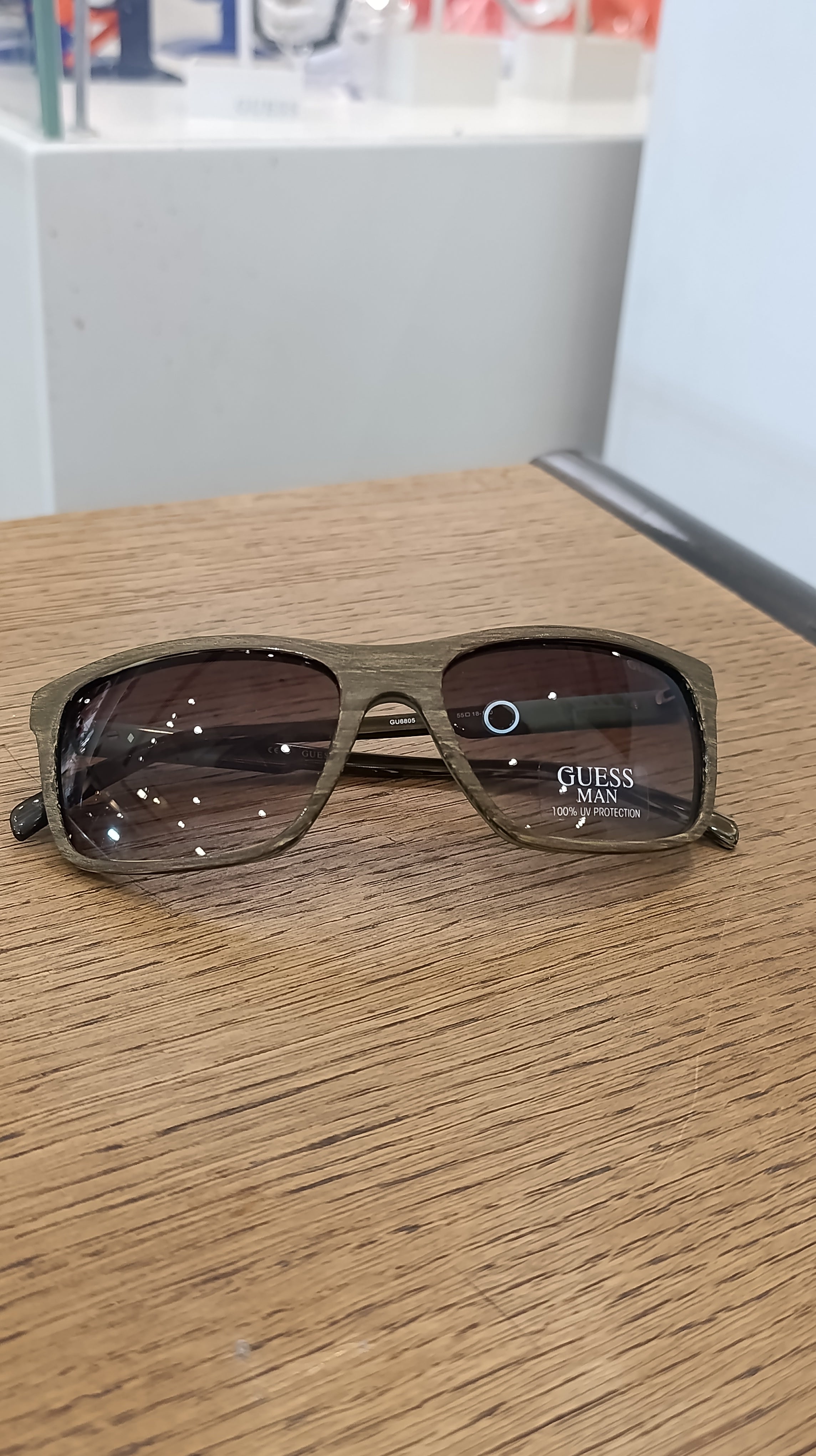Guess Men GU6805 Rectangular Sunglasses, Multicolor – Wholesale_3