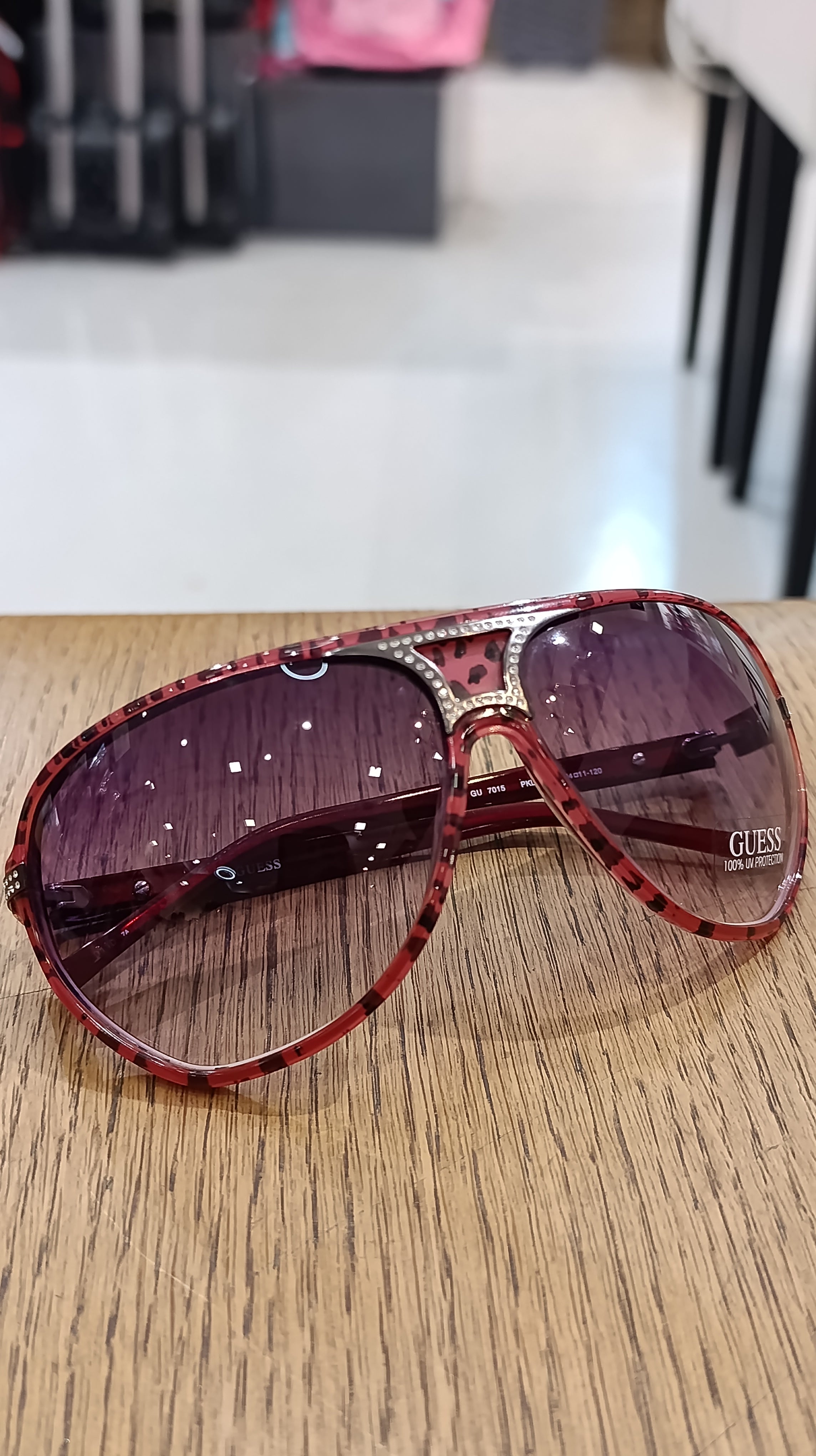 Guess Women GU 7015 Aviator Sunglasses, Red Leopard – Wholesale_3